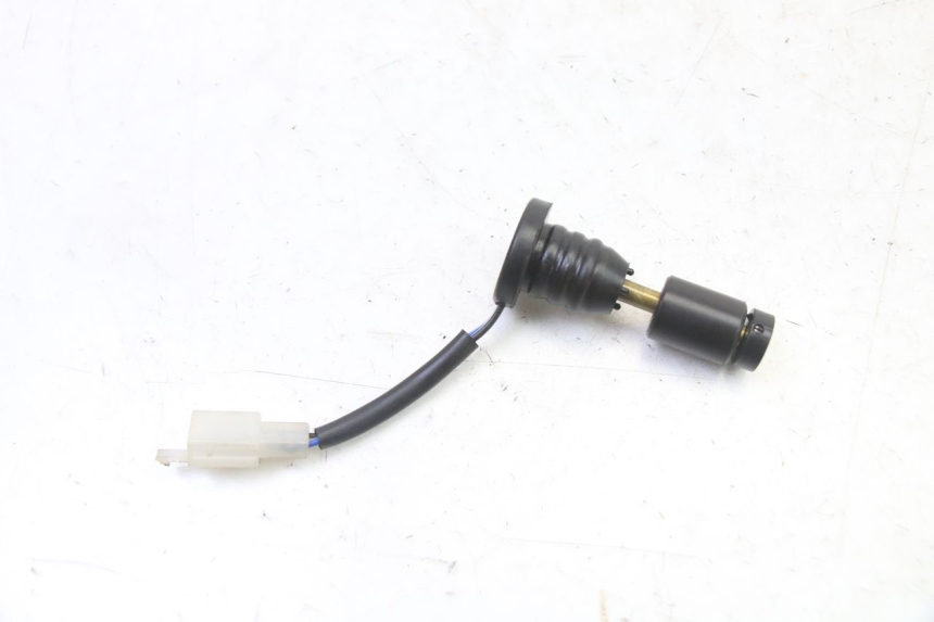 photo de OIL TANK LEVEL PEUGEOT STREETZONE I NAKED 2T 50 (2018 - 2020) - Zoom on usage condition