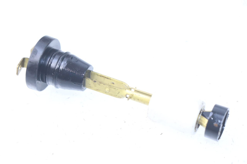 photo de OIL RESERVOIR DIPSTICK MBK STUNT NAKED 50 (2004 - 2018) - Component detail