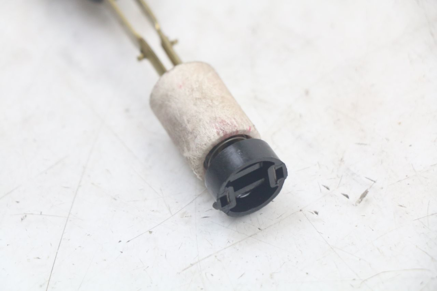 photo de OIL RESERVOIR DIPSTICK MBK STUNT NAKED 50 (2004 - 2018) - Alternative perspective