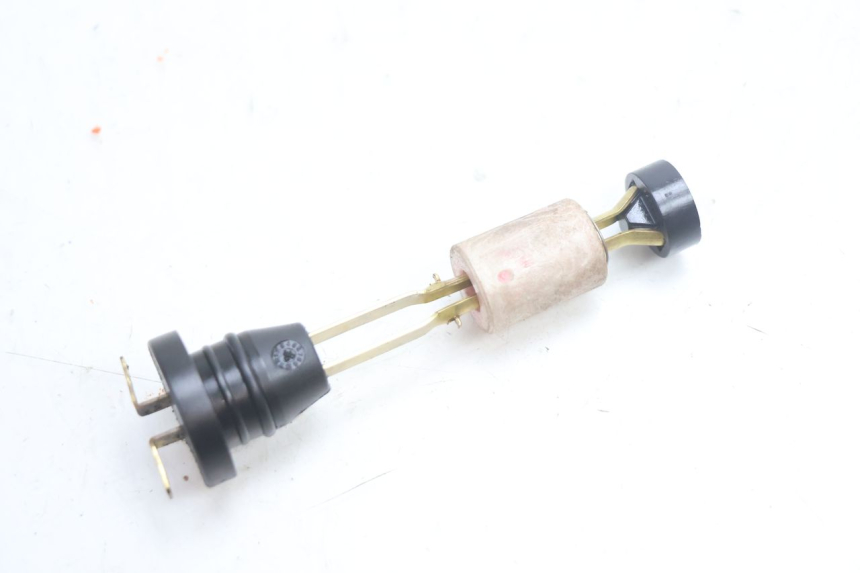 photo de OIL RESERVOIR DIPSTICK MBK STUNT NAKED 50 (2004 - 2018) - Main view