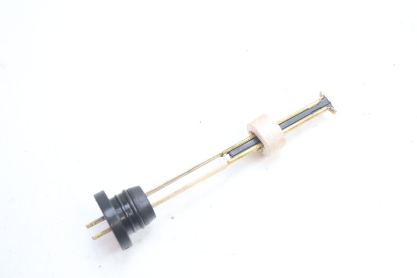 photo de OIL RESERVOIR DIPSTICK PEUGEOT TREKKER 50 (1995 - 2004) - Main view