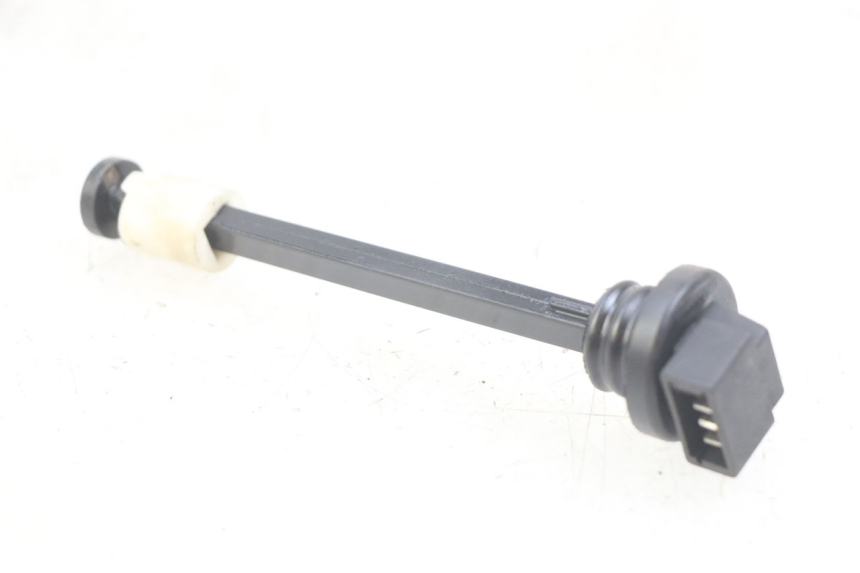 photo de OIL RESERVOIR DIPSTICK PIAGGIO VESPA S 2T 50 (2007 - 2014) - Main view