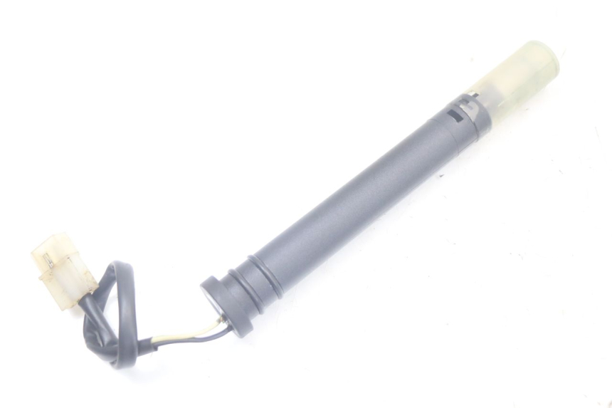 photo de OIL RESERVOIR DIPSTICK PEUGEOT XP6 50 (1997 - 2003) - Main view