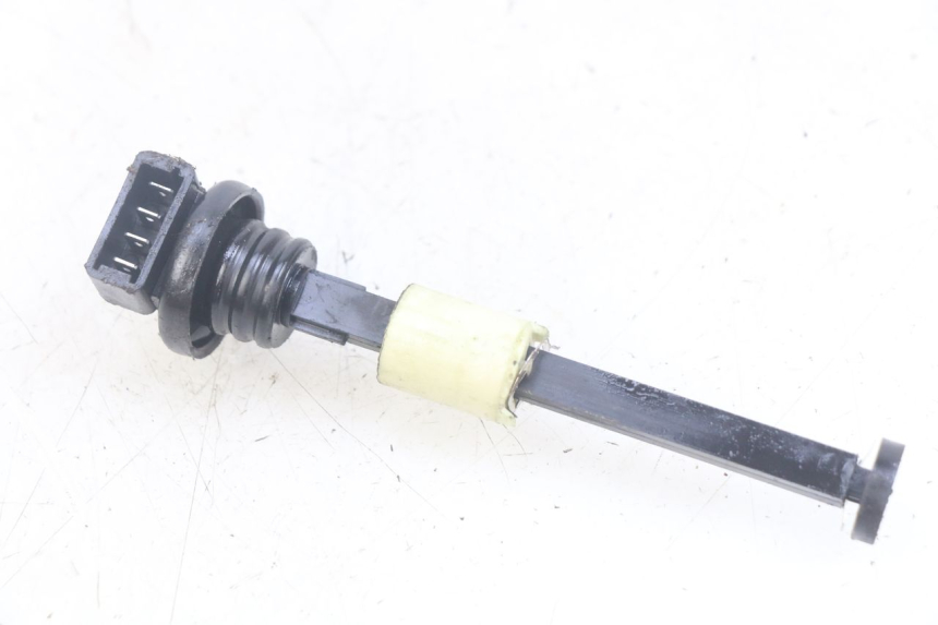 photo de OIL RESERVOIR DIPSTICK PIAGGIO ZIP 2T 50 (2009 - 2019) - Main view