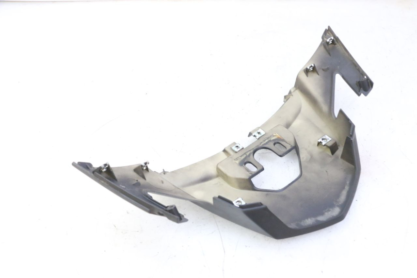 photo de REAR MIDDLE PANEL QUADRO 4 4D 350 (2015 - 2018) - Zoom on usage condition