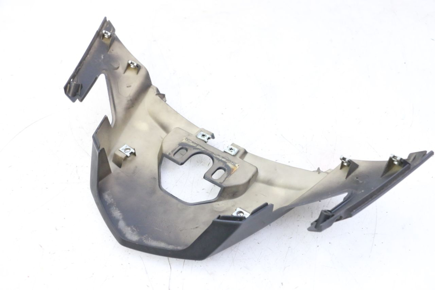 photo de REAR MIDDLE PANEL QUADRO 4 4D 350 (2015 - 2018) - Alternative perspective