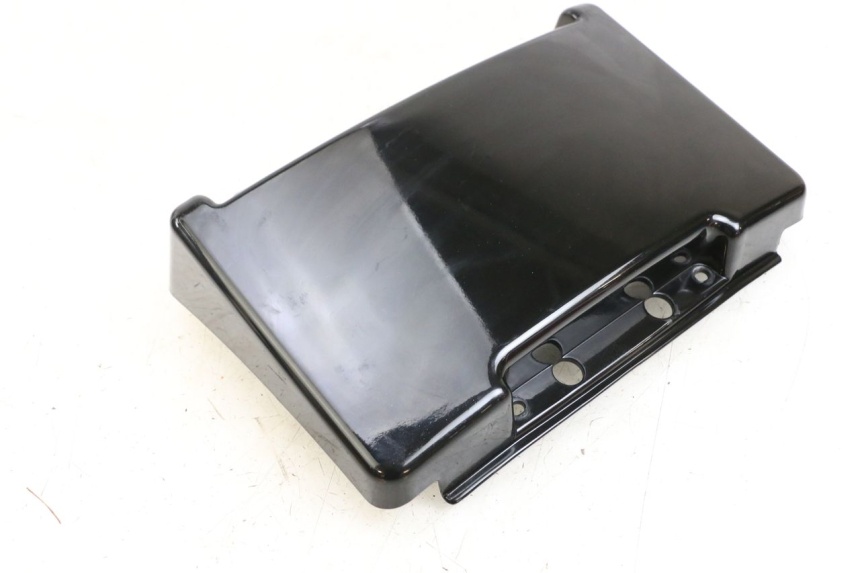 photo de REAR FAIRING JUNCTION E-MAX 80L 1 (2011 - 2014) - Alternative perspective