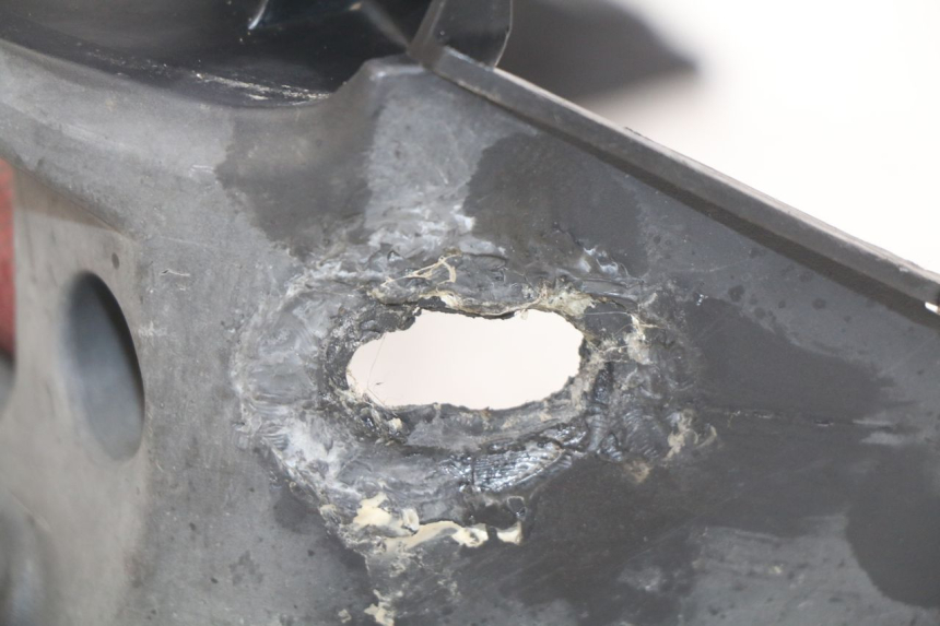 photo de REAR FAIRING JUNCTION KYMCO AGILITY 4T 50 (2005 - 2018) - Alternative perspective