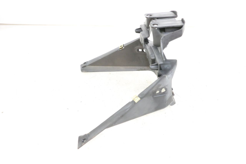 photo de REAR FAIRING JUNCTION KYMCO AGILITY 4T 50 (2005 - 2018) - Zoom on usage condition