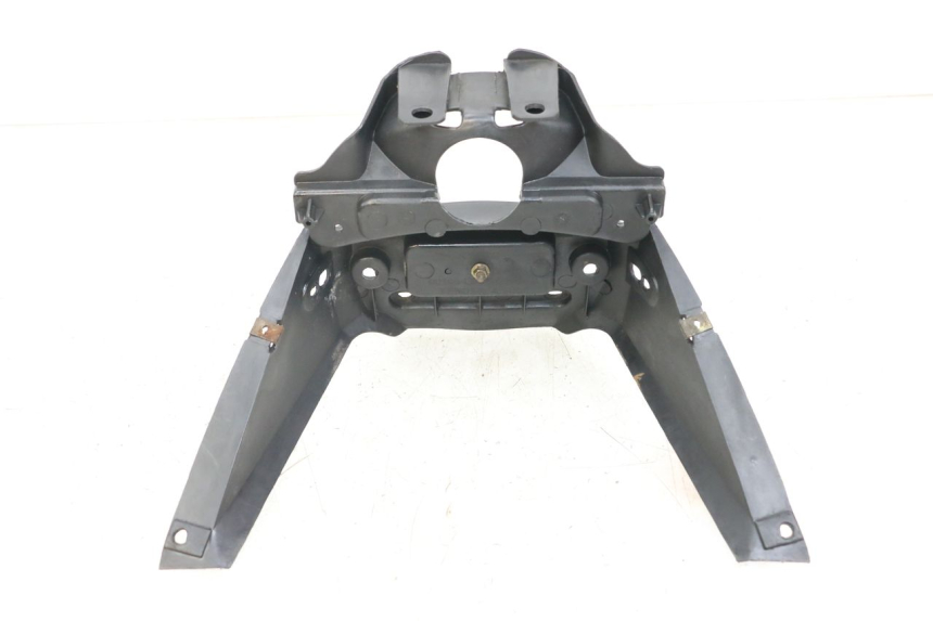 photo de REAR FAIRING JUNCTION KYMCO AGILITY FR 2T 50 (2012 - 2017) - Zoom on usage condition