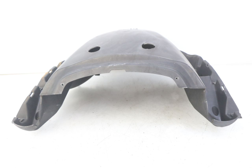 photo de REAR FAIRING JUNCTION APRILIA ATLANTIC 500 (2002 - 2003) - Fixing points details