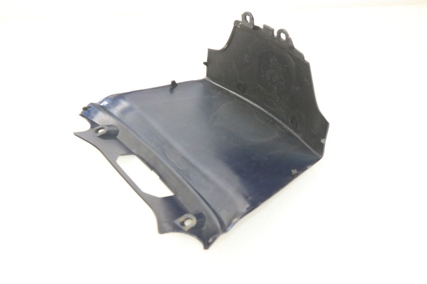 photo de REAR MIDDLE PANEL SUZUKI BURGMAN 650 (2002 - 2004) - Component detail