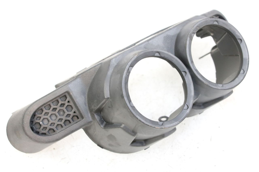 photo de REAR MIDDLE PANEL YAMAHA BW'S BWS 125 (2010 - 2013) - Technical close-up