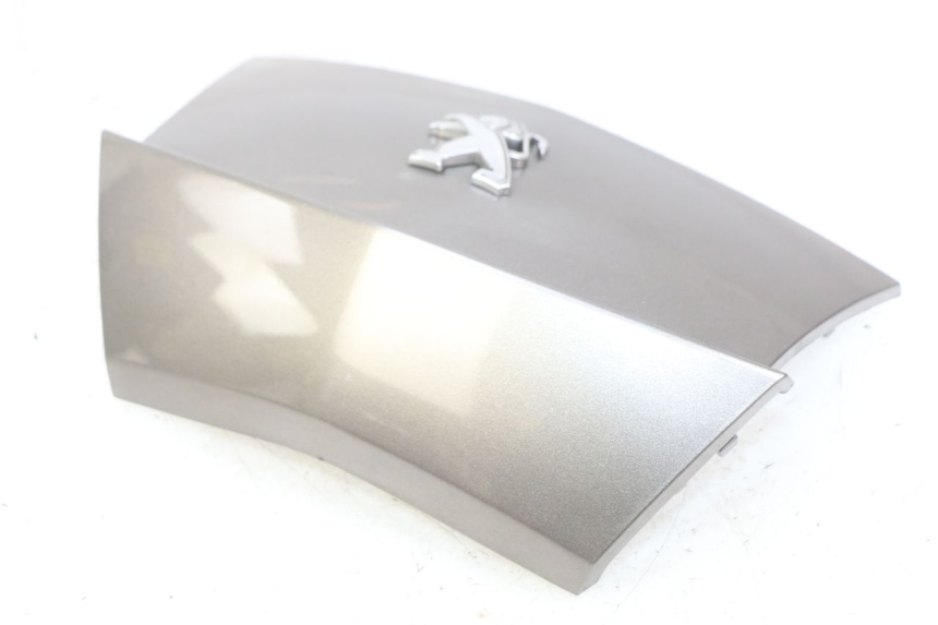 photo de REAR FAIRING JUNCTION PEUGEOT CITYSTAR AIR 125 (2014 - 2017) - Technical close-up