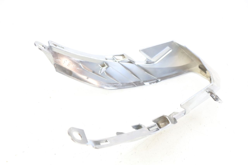 photo de REAR FAIRING JUNCTION YAMAHA D'ELIGHT DELIGHT 115 (2013 - 2017) - Zoom on usage condition