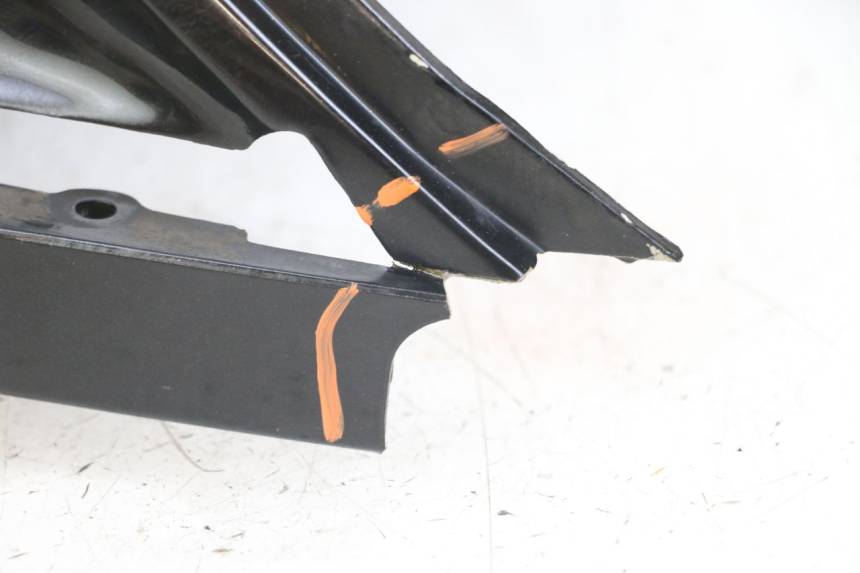 photo de REAR FAIRING JUNCTION YAMAHA FJ 3CX 1200 (1986 - 1996) - Product overview