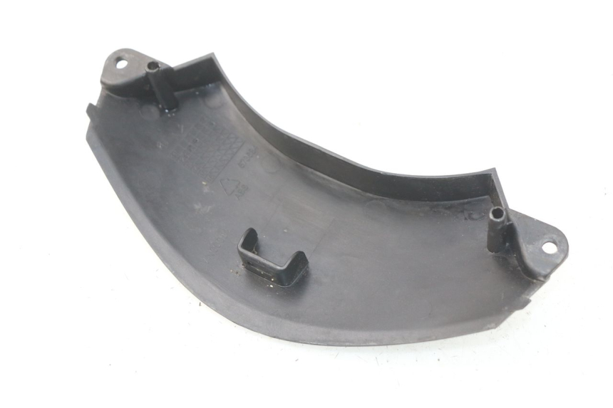 photo de REAR MIDDLE PANEL PIAGGIO FLY IE 125 (2012 - 2017) - Zoom on usage condition