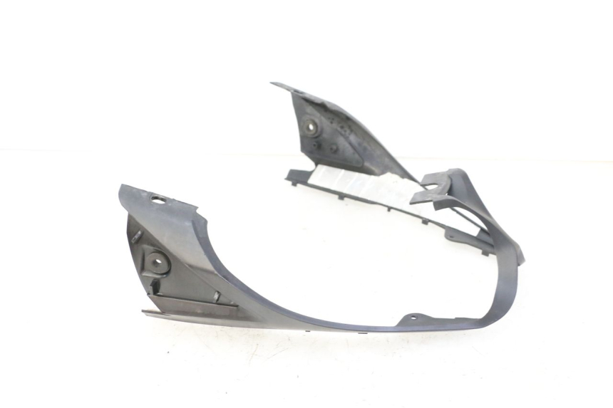 photo de REAR MIDDLE PANEL YAMAHA FZ6 FAZER S2 600 (2007 - 2011) - Product overview