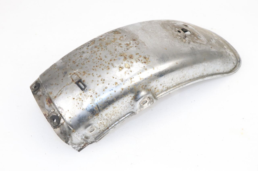 photo de REAR MIDDLE PANEL SUZUKI GN 125 (1997 - 2000) - Component detail