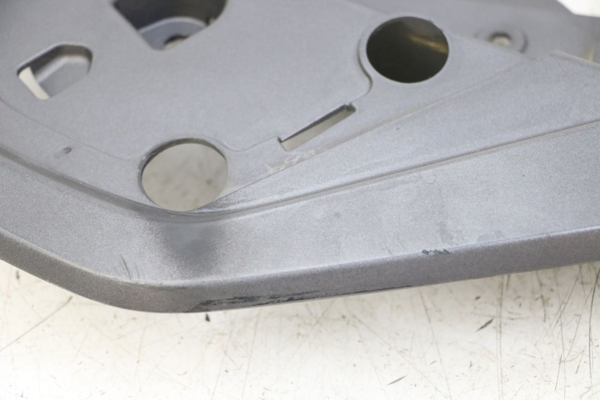 photo de REAR MIDDLE PANEL HONDA PCX (JF57/JF64) 125 (2014 - 2018) - Component zoom