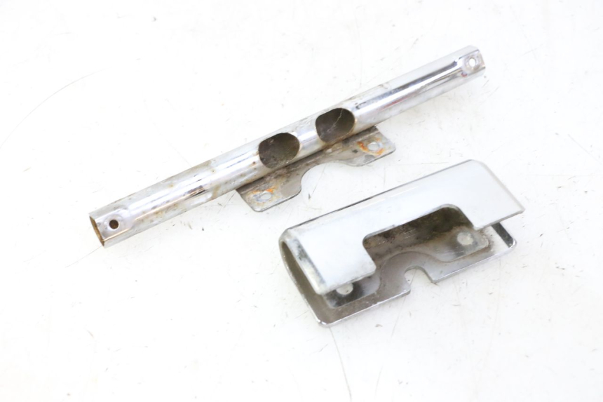 photo de REAR LOWER MIDDLE PANEL HYOSUNG GV AQUILA 125 (2000 - 2009) - Technical close-up