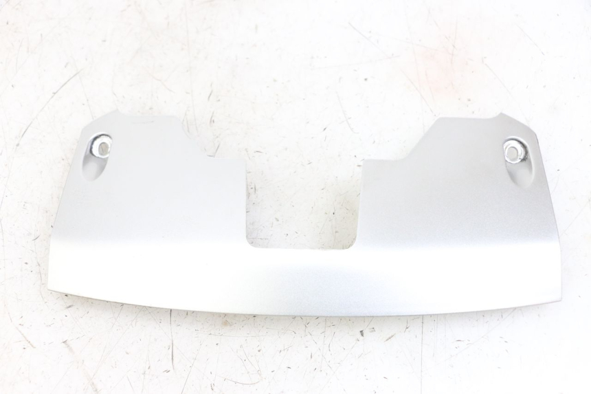 photo de REAR LOWER MIDDLE PANEL HONDA FJS SILVERWING SILVER WING 600 (2001 - 2010) - Alternative perspective