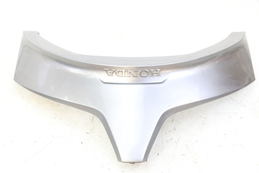 photo de REAR LOWER MIDDLE PANEL HONDA FORZA ABS 300 (2013 - 2017) - Fixing points details