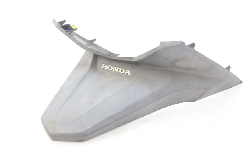 photo de LOWER REAR FAIRING JUNCTION HONDA FORZA 125 (2015 - 2016) - Main view