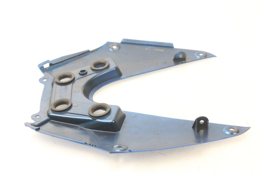 photo de REAR LOWER MIDDLE PANEL SUZUKI GSX-R GSXR K16 1000 (2012 - 2016) - Alternative perspective