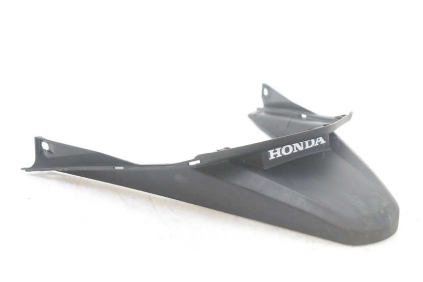 photo de REAR LOWER MIDDLE PANEL HONDA PCX (JF57/JF64) 125 (2014 - 2018) - Main view