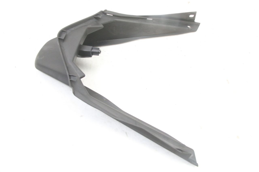 photo de REAR LOWER MIDDLE PANEL HONDA PCX (JF57/JF64) 125 (2014 - 2018) - Technical close-up