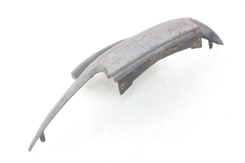 photo de LOWER REAR FAIRING JUNCTION PIAGGIO MP3 LT 400 (2007 - 2012) - Zoom on usage condition