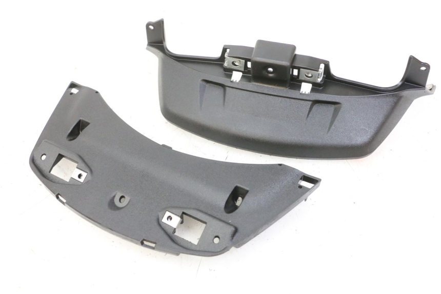 photo de REAR LOWER MIDDLE PANEL PIAGGIO MP3 500 (2014 - 2017) - Main view