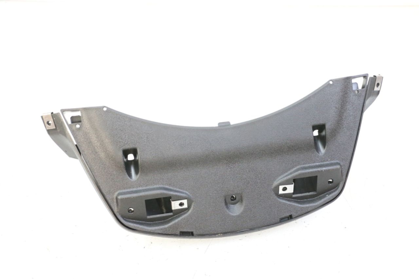 photo de REAR LOWER MIDDLE PANEL PIAGGIO MP3 500 (2014 - 2017) - Alternative perspective