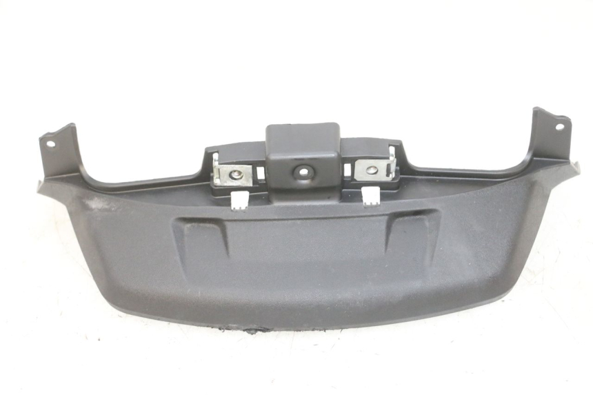 photo de REAR LOWER MIDDLE PANEL PIAGGIO MP3 500 (2016 - 2018) - Distinctive features
