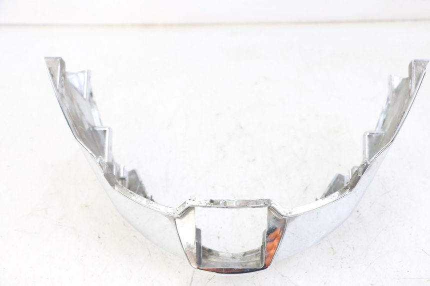 photo de REAR LOWER MIDDLE PANEL KYMCO LIKE 4T 50 (2019 - 2025) - Markings and original references