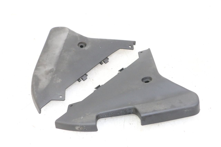 photo de REAR LOWER MIDDLE PANEL GILERA NEXUS 125 (2009 - 2013) - Alternative perspective