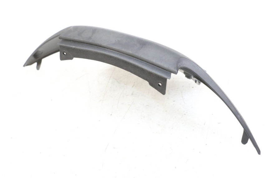 photo de LOWER REAR FAIRING JUNCTION PIAGGIO MP3 LT 400 (2007 - 2012) - Zoom on usage condition