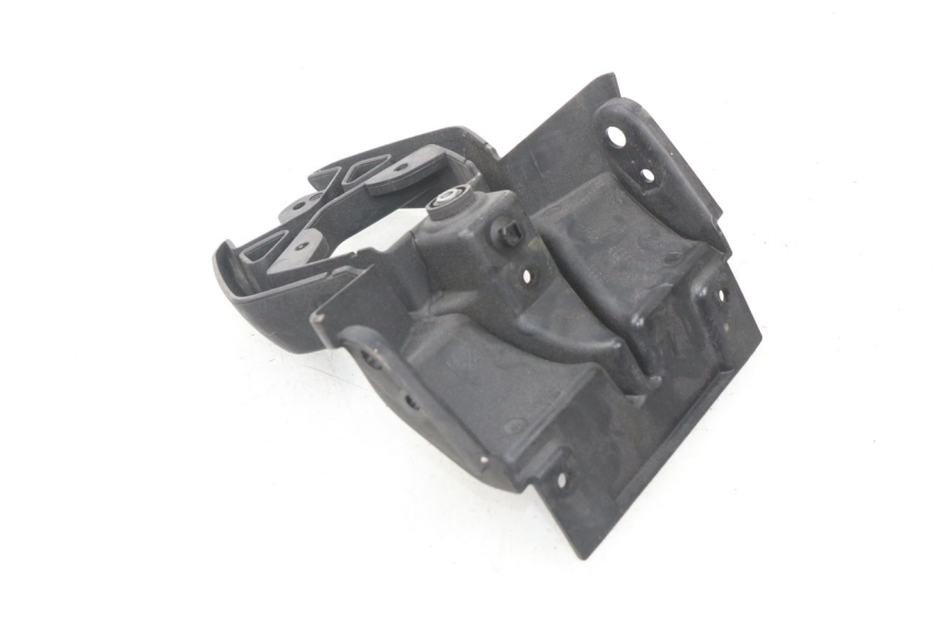 photo de REAR LOWER MIDDLE PANEL BMW R GS 1200 (2005 - 2007) - Technical close-up