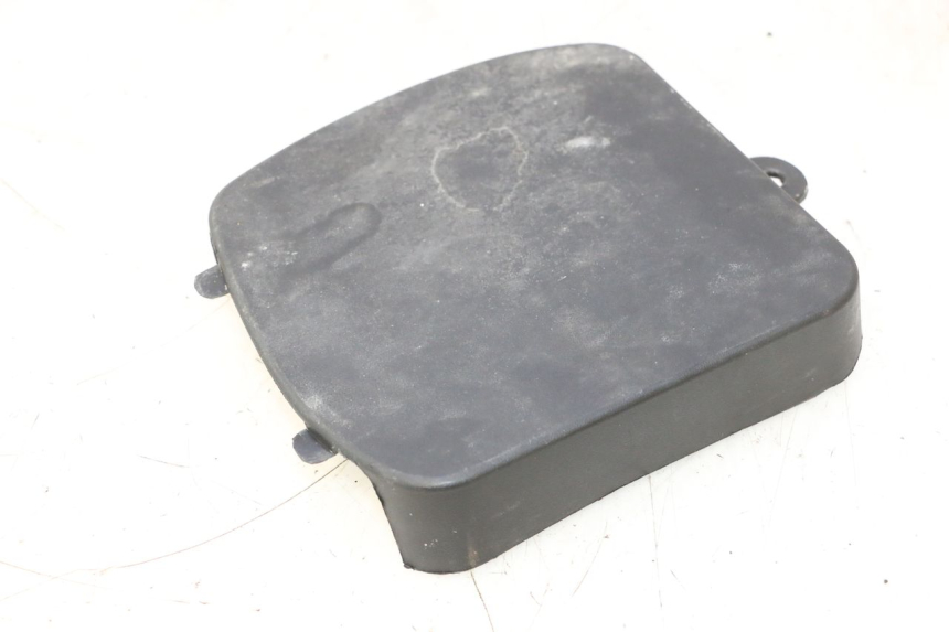 photo de REAR LOWER MIDDLE PANEL KEEWAY RY6 2T 50 (2011 - 2019) - Zoom on usage condition