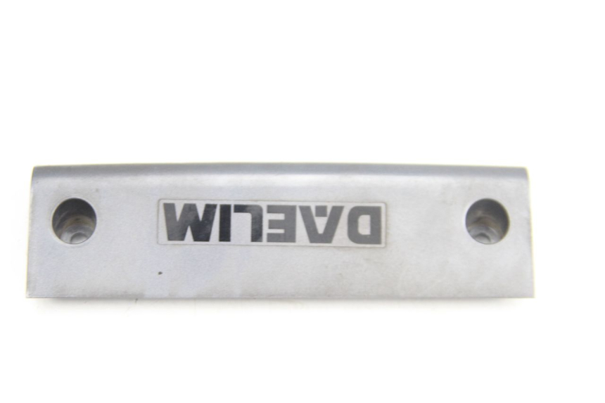 photo de REAR LOWER MIDDLE PANEL DAELIM S2 125 (2006 - 2007) - Component detail