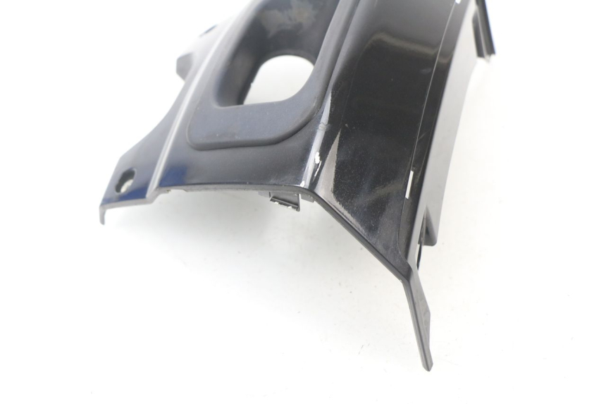 photo de REAR LOWER MIDDLE PANEL PEUGEOT SATELIS COMPRESSOR K15 125 (2006 - 2009) - Alternative perspective