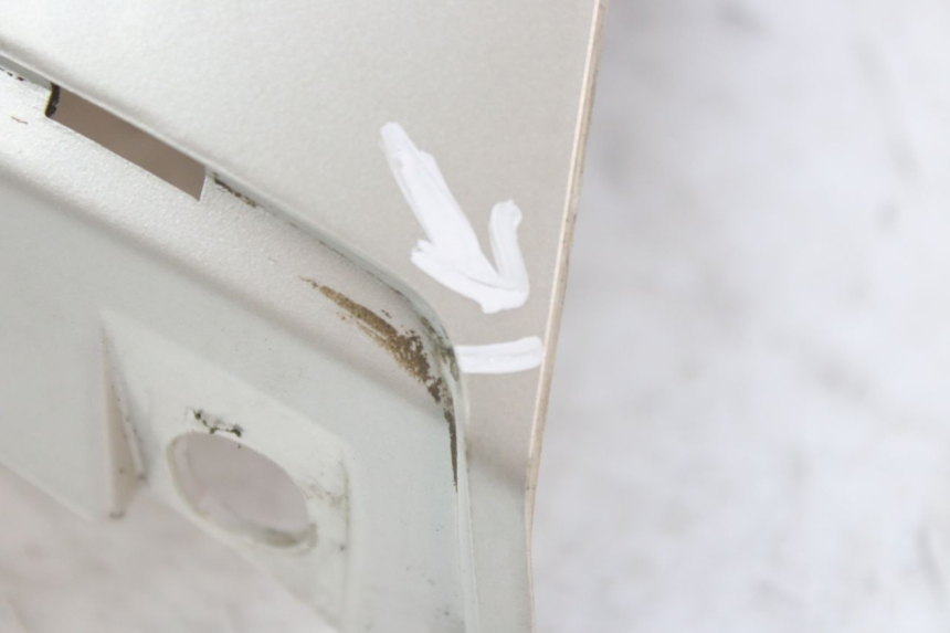 photo de LOWER REAR FAIRING JUNCTION PEUGEOT SATELIS 125 (2010 - 2012) - Component detail