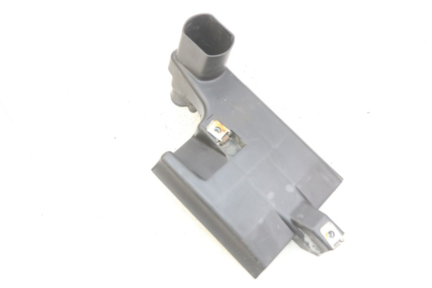 photo de LOWER REAR FAIRING JUNCTION APRILIA SCARABEO 100 (2003 - 2012) - Main view