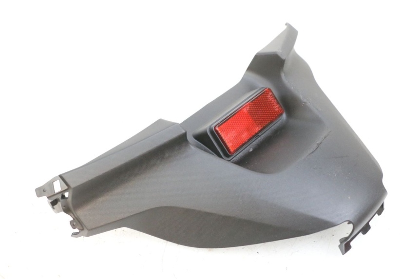 photo de REAR LOWER MIDDLE PANEL YAMAHA TRICITY 300 (2020 - 2024) - Alternative perspective