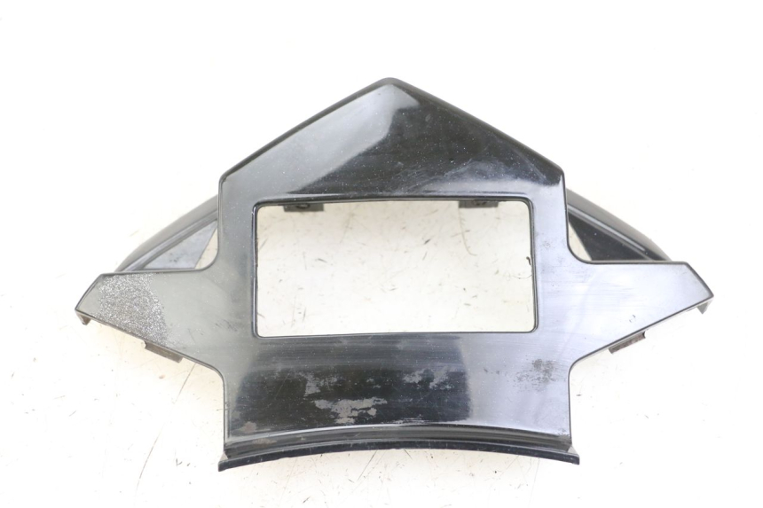 photo de REAR FAIRING JUNCTION KYMCO DINK 4T 50 (2007 - 2018) - Technical close-up