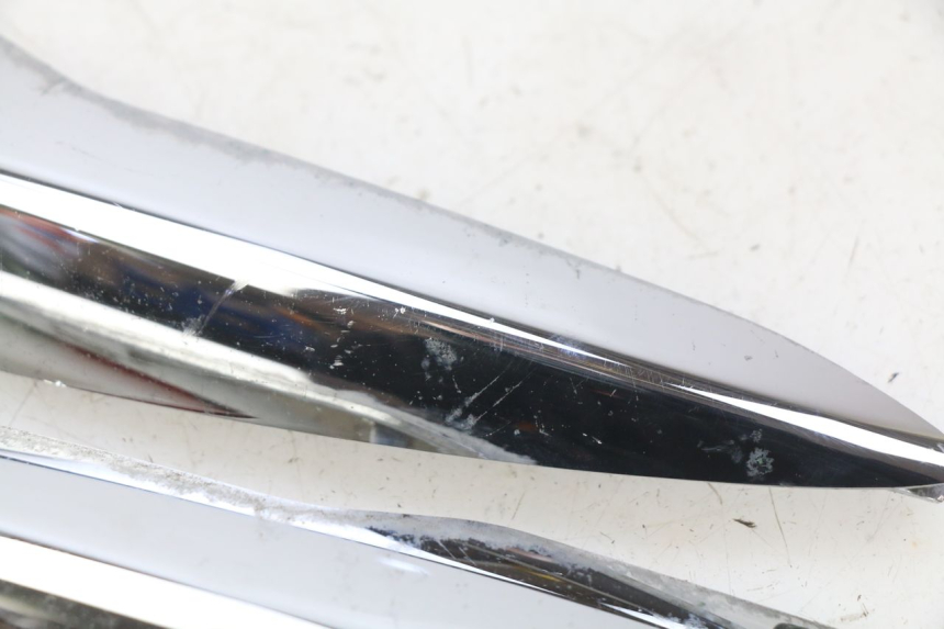 photo de REAR FAIRING JUNCTION PIAGGIO LIBERTY IGET 4T 50 (2015 - 2020) - Zoom on usage condition