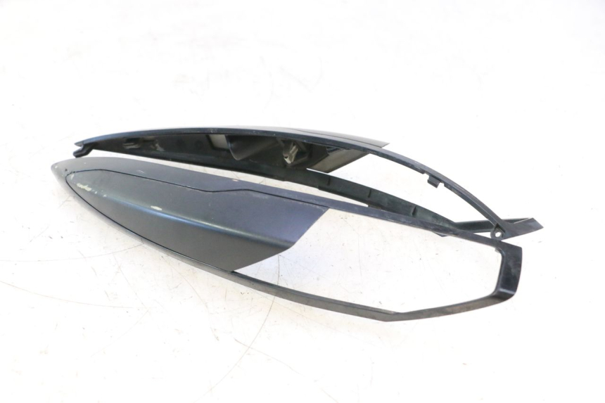 photo de REAR MIDDLE PANEL PIAGGIO LIBERTY IGET 4T 50 (2021 - 2025) - Distinctive features
