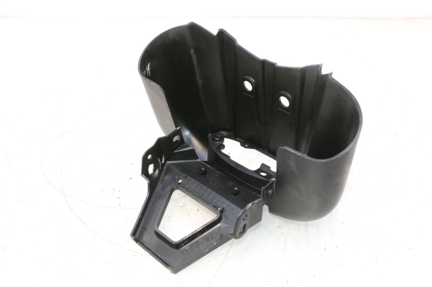 photo de REAR MIDDLE PANEL PEUGEOT LUDIX PRO 2T 50 (2010 - 2017) - Zoom on usage condition