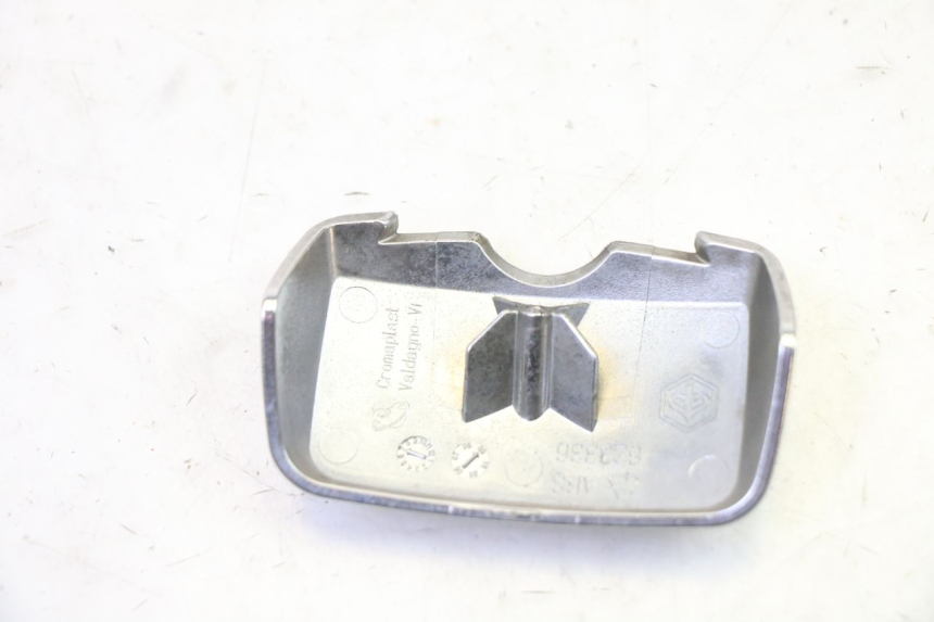 photo de REAR MIDDLE PANEL PIAGGIO LXV 4T 50 (2009 - 2013) - Zoom on usage condition